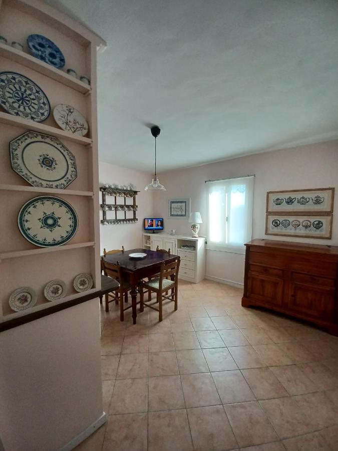 Casa Vacanze L'Acquerello Lari Exterior photo